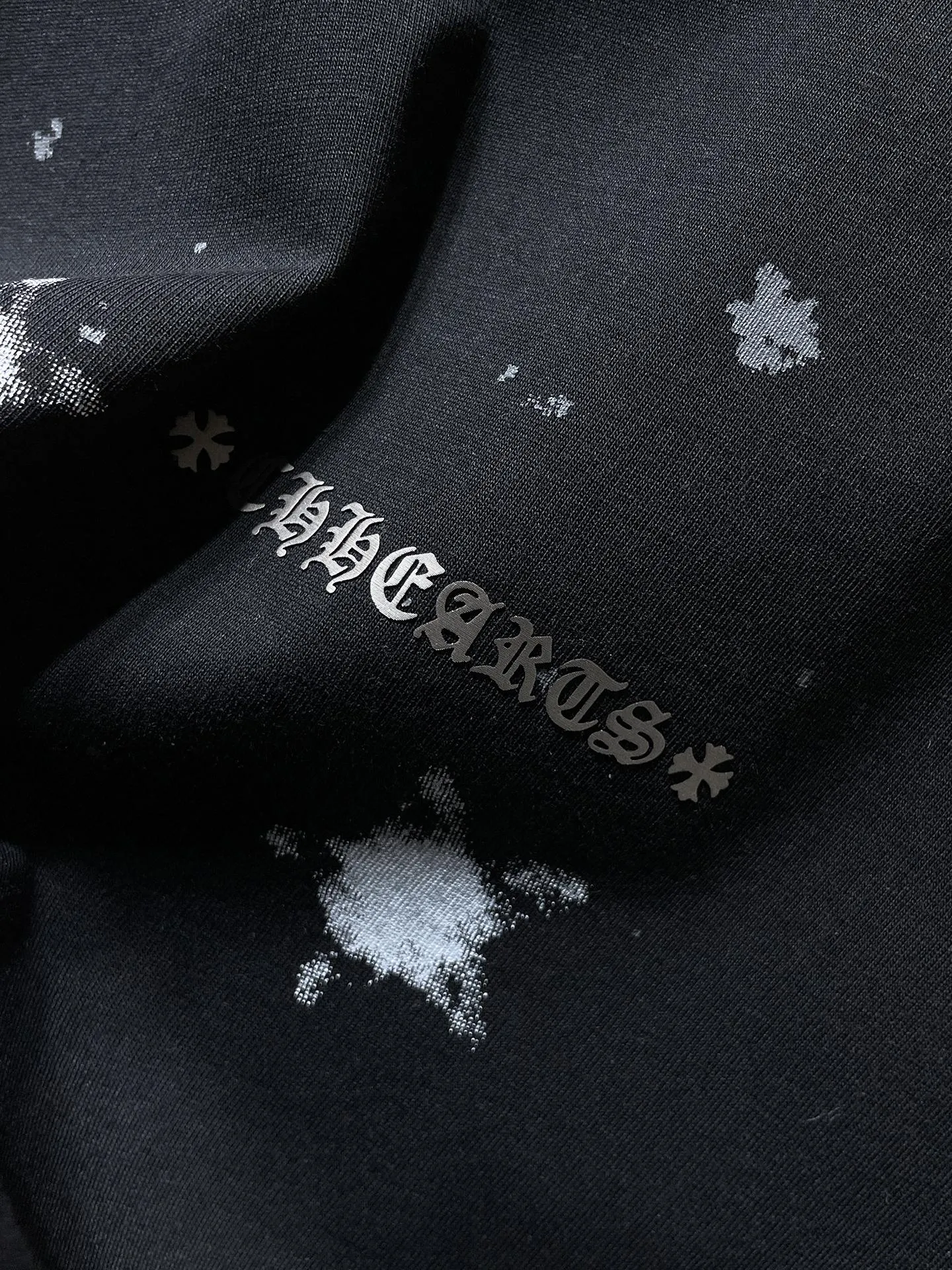 P170 new Chrome Hearts 25ss high version for summer! High-weight, environmentally friendly and high-quality top-quality fabrics 260g~285g Crow Snow Five-pointed Star Horizontal Axis Sanskrit Engraving Film Short Sleeves Counter Synchronization Re-engraved Version 1:1 Recommended Colors: White, Black Sizes: S, M, L, XL